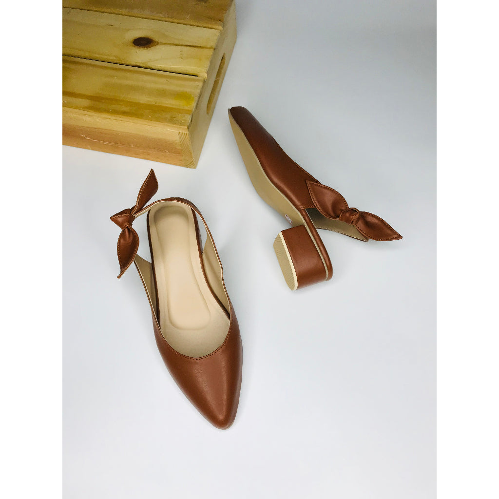 Mgubs -  KATHY - 1.5 INCH Pointed Half shoes synthetic leather