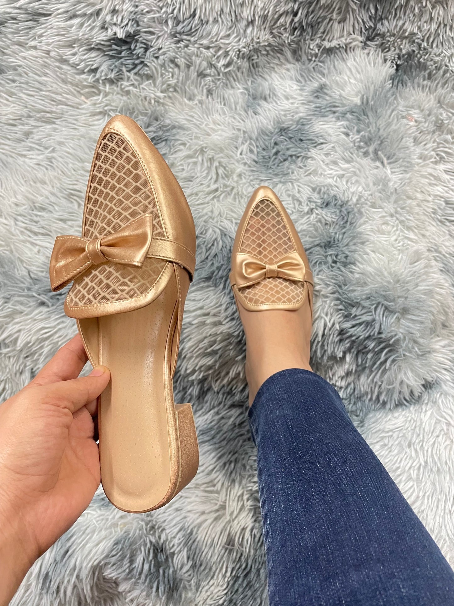 Mgubs - KIARA - Pointed Toe Doll Shoes with 1.5 Inch Heel & Bow Accent