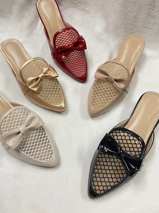 Mgubs - KIARA - Pointed Toe Doll Shoes with 1.5 Inch Heel & Bow Accent