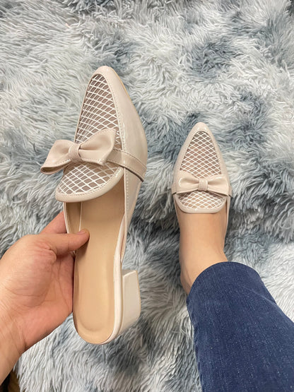 Mgubs - KIARA - Pointed Toe Doll Shoes with 1.5 Inch Heel & Bow Accent